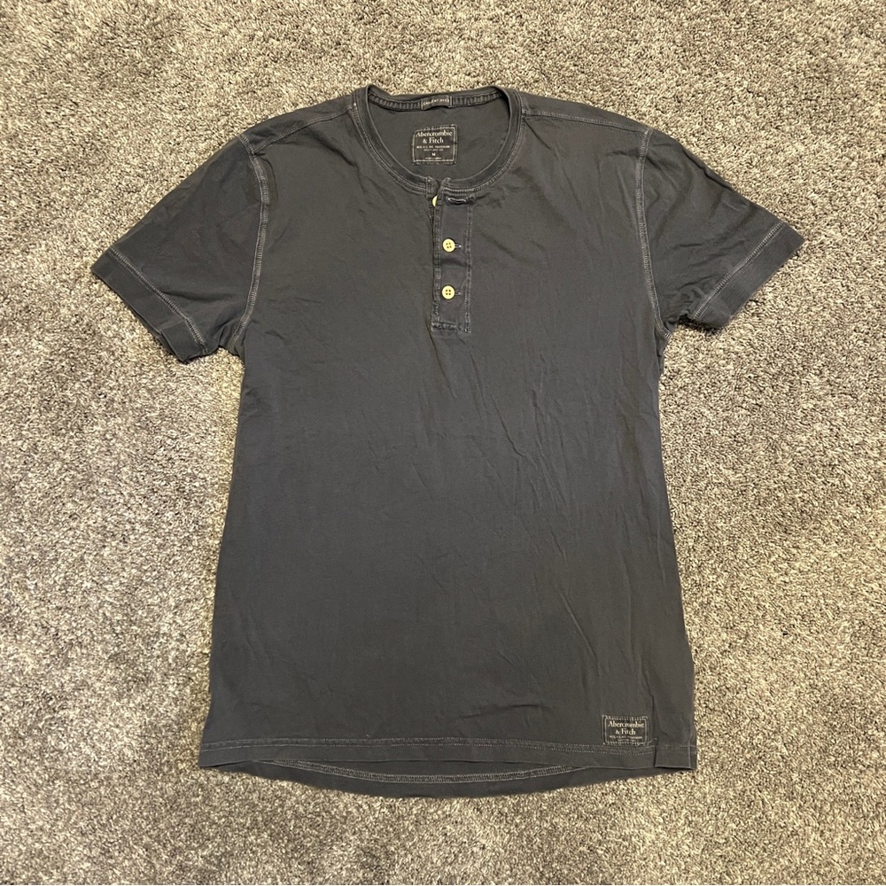 Abercrombie & Fitch Essential Henley T-Shirt Mens Size M Distressed Gray Basic